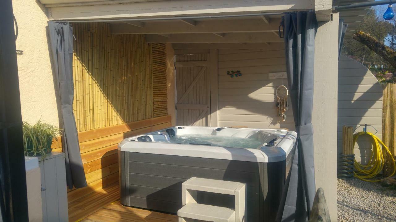 Gite Lapaz/Jacuzzi Prive/Piscine Draguignan Kültér fotó