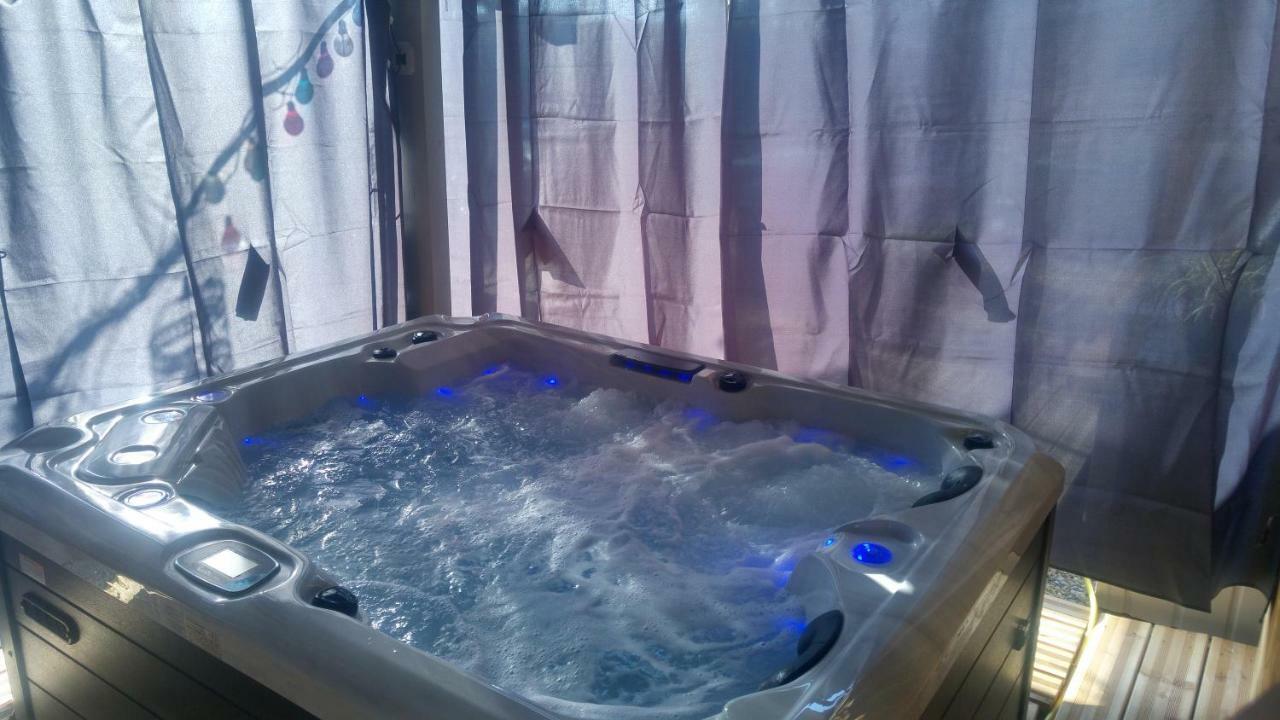 Gite Lapaz/Jacuzzi Prive/Piscine Draguignan Kültér fotó